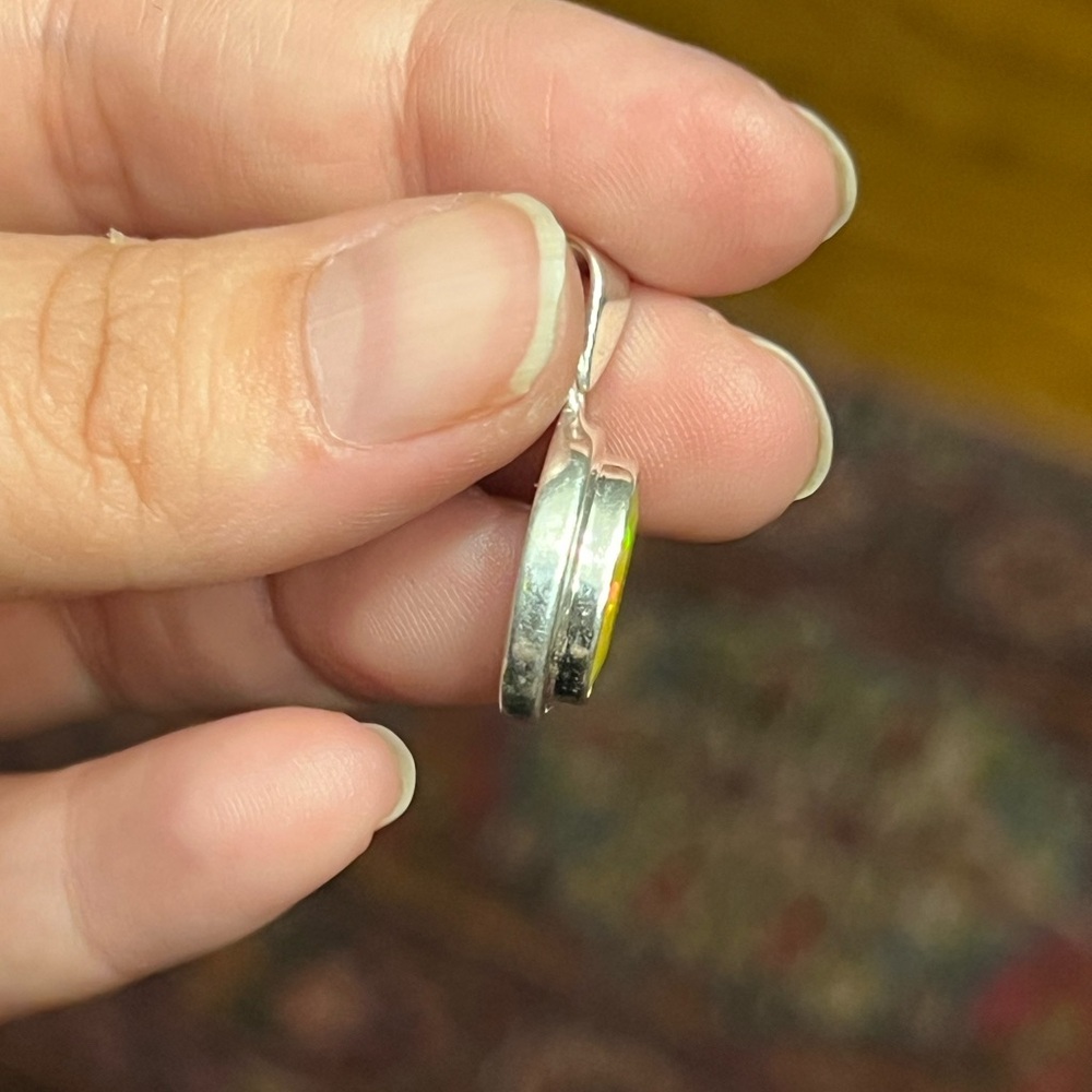 Dyed yellow opal sterling silver pendant - Picture 4 of 6